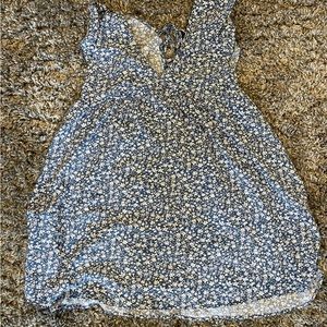Women’s Medium Floral Summer Dress